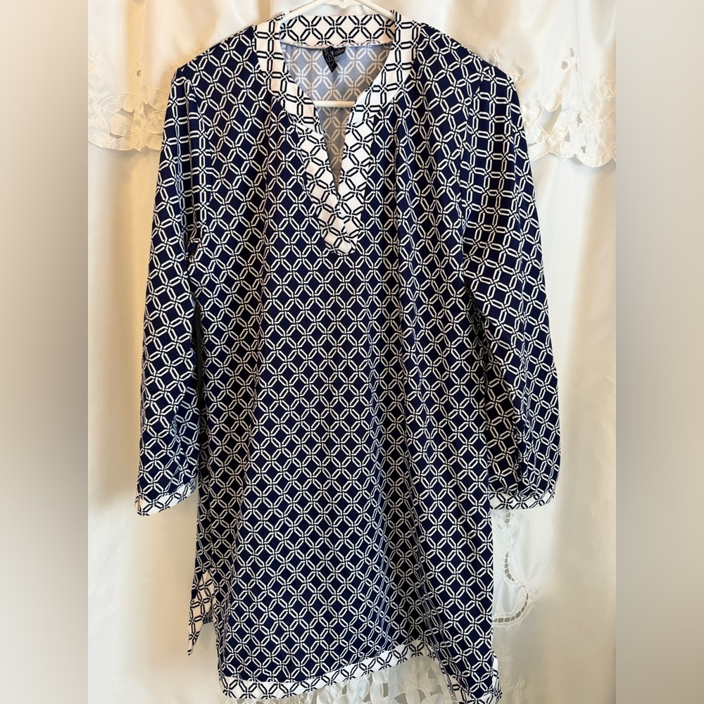 Aqua et Sol Navy and White Patterned dress
